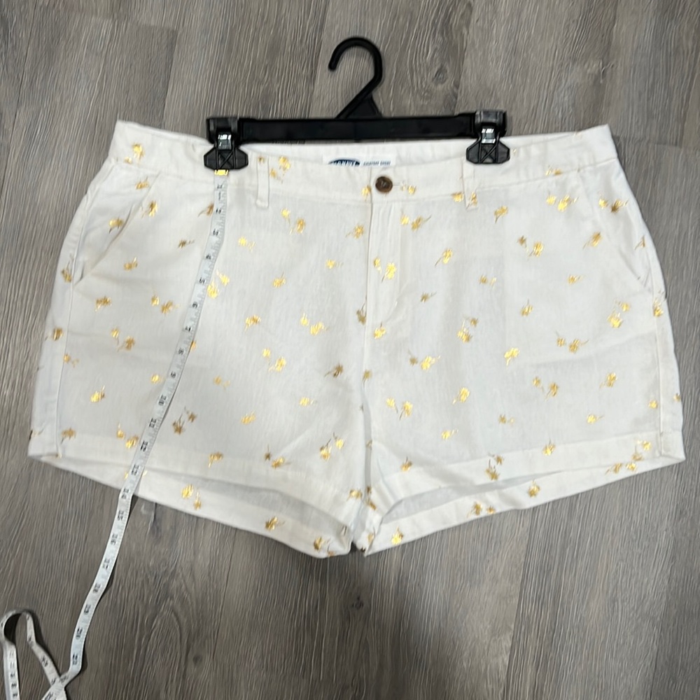 Super cute lightweight linen shorts